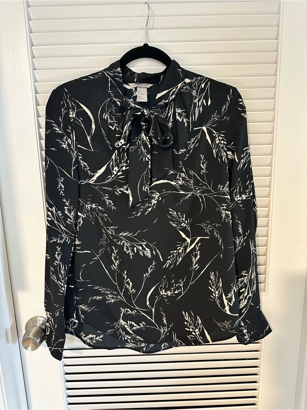 H&M Black and White Tie-Neck Floral Blouse